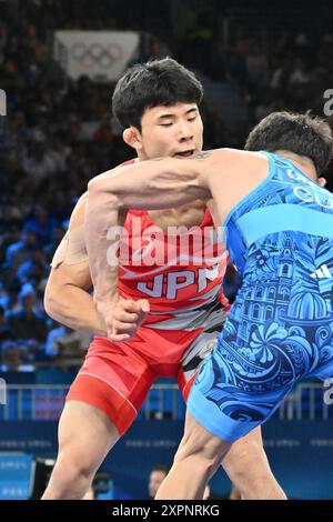 SOGABE Kyotaro Japan (JPN) vs Luis Alberto ORTA SANCHEZ (CUB), Mgr 67kg 1/8 Wrestling au champ-de-mars Arena, lors des Jeux Olympiques de Paris 2024, 07 août 2024, Paris, France. Crédit : Enrico Calderoni/AFLO SPORT/Alamy Live News Banque D'Images