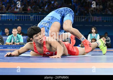 SOGABE Kyotaro Japan (JPN) vs Luis Alberto ORTA SANCHEZ (CUB), Mgr 67kg 1/8 Wrestling au champ-de-mars Arena, lors des Jeux Olympiques de Paris 2024, 07 août 2024, Paris, France. Crédit : Enrico Calderoni/AFLO SPORT/Alamy Live News Banque D'Images