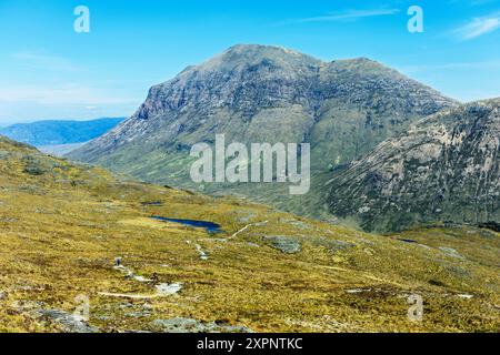 Marsco, dans la chaîne Red Cuillin, au-dessus de Glen Sligachan, île de Skye, Écosse, Royaume-Uni. Depuis le sentier vers le Loch Coruisk, Banque D'Images