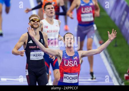 Paris, France. 06 août 2024. PARIS, FRANCE - 6 AOÛT : Cole Hocker des États-Unis célébrant après avoir participé à la finale du 1500m masculin lors du jour 11 d'Athlétisme - Jeux Olympiques Paris 2024 au stade de France le 6 août 2024 à Paris, France. (Photo de Joris Verwijst/Agence BSR) crédit : Agence BSR/Alamy Live News Banque D'Images