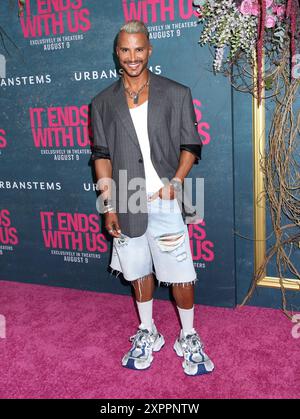 New York, États-Unis. 06 août 2024. Jay Manuel assiste à la première mondiale « It ends with US » qui s'est tenue à l'AMC Lincoln Square le 6 août 2024 à New York City, NY © Steven Bergman/AFF-USA. Crédit COM : AFF/Alamy Live News Banque D'Images