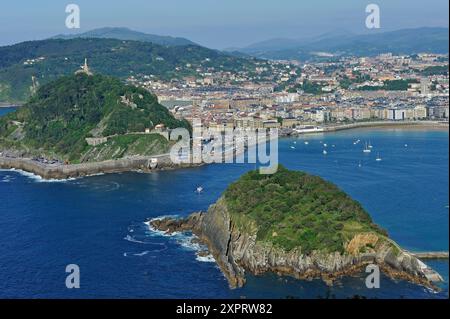 La baie de La Concha vue depuis le mont Igeldo, San Sebastian, Golfe de Gascogne, province de Gipuzkoa, Pays Basque, Espagne, Europe. Banque D'Images