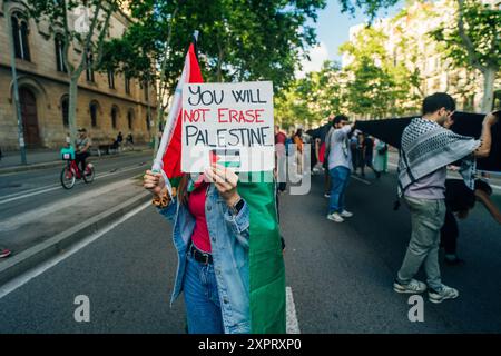 barcelone, espagne - 7 mai 2024 : participation à une manifestation pacifique pour défendre la Palestine. Photo de haute qualité Banque D'Images