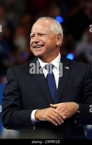 Pa. 06 août 2024. Tim Walz lors d'une apparition publique pour le rassemblement de la campagne électorale présidentielle de Kamala Harris, Liacouras Center à Temple University, Philadelphie, PA, 6 août 2024. Crédit : Kristin Callahan/Everett Collection/Alamy Live News Banque D'Images