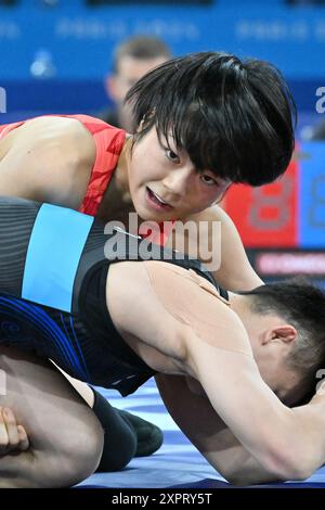 Fujimani Akari, Japon (JPN) vs PANG Qinyu (CHN), WFS 53kg demi-finale Wrestling au champ-de-mars Arena, lors des Jeux Olympiques de Paris 2024, 07 août 2024, Paris, France. Crédit : Enrico Calderoni/AFLO SPORT/Alamy Live News Banque D'Images