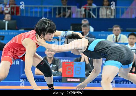 Fujimani Akari, Japon (JPN) vs PANG Qinyu (CHN), WFS 53kg demi-finale Wrestling au champ-de-mars Arena, lors des Jeux Olympiques de Paris 2024, 07 août 2024, Paris, France. Crédit : Enrico Calderoni/AFLO SPORT/Alamy Live News Banque D'Images