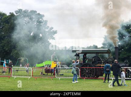 Une machine à vapeur vieille de 100 ans dans le WyndhamWWI Memorial Park Grantham, qui était exposée de façon statique dans le parc, a été entièrement restaurée Banque D'Images