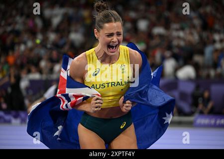 Paris, France. 7 août 2024. L'australienne Nina Kennedy célèbre sa victoire en finale féminine d'athlétisme aux Jeux Olympiques de Paris 2024 à Paris, France, le 7 août 2024. Crédit : Song Yanhua/Xinhua/Alamy Live News Banque D'Images