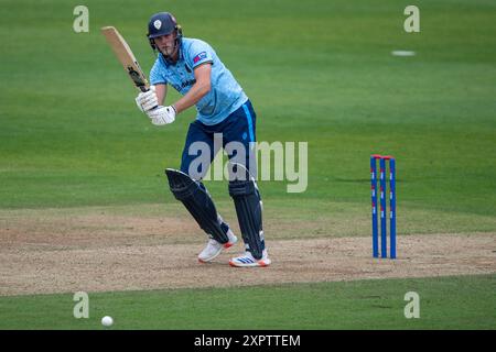 Southampton, Royaume-Uni. 07 août 2024. Zak Chappell du Derbyshire battant lors du match de la Metro Bank One Day Cup entre le Hampshire et le Derbyshire au Utilita Bowl. Crédit : Dave Vokes/Alamy Live News Banque D'Images