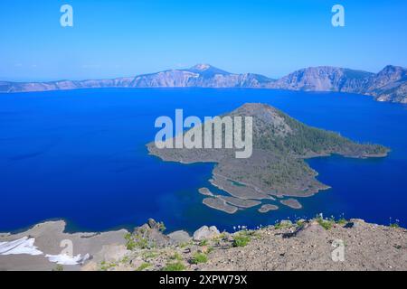 L'incroyable parc national de Crater Lake à Watchman Overlook, Oregon Oregon Banque D'Images