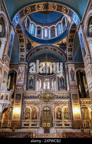 Intérieur de la Cathédrale métropolitaine de l'Annonciation, populairement connue sous le nom de la Métropole ou Mitropoli, l'église cathédrale de la Grèce. Banque D'Images