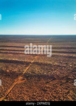 La ligne française, et les dunes parallèles, désert de Simpson, outback Australie du Sud, Australie Banque D'Images