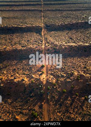 La ligne française, et les dunes parallèles, désert de Simpson, outback Australie du Sud, Australie Banque D'Images