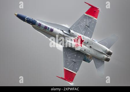 Centenaire de l'Aviation royale canadienne F-18 Hornet au Royal International Air Tattoo 2024. Banque D'Images