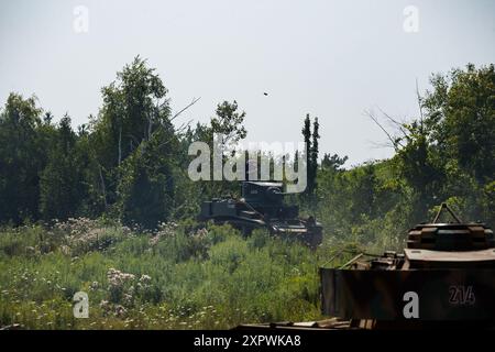 'Daimler Benz Panzer III' - char allemand de la seconde Guerre mondiale sur le champ de bataille. Aquino Tank Weekend - exposition militaire historique 07.28.2024 - Oshawa, Canada Banque D'Images