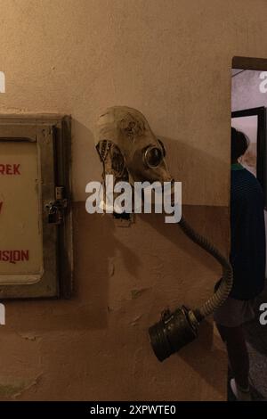 Énorme bunker de cinq étages construit par le dictateur communiste d'Albanie au cœur de Tirana, qui a été construit par l'ancien dictateur Enver Hoxha. Banque D'Images