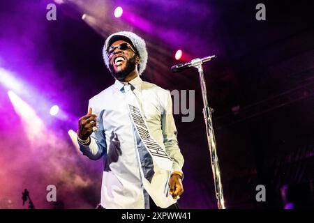 Skanderborg, Danemark. 07 août 2024. La chanteuse nigériane Burna Boy se produit au Smukfest Festival à Skanderborg le jeudi 8 août 2024. Crédit : Ritzau/Alamy Live News Banque D'Images