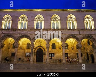 Le Palais des Recteurs sur Ulica Pred Dvorom au crépuscule Dubrovnik Dalmatie Croatie Banque D'Images