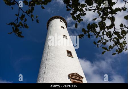 Tourisme suédois sur Öland, Suède, lundi. Sur la photo : Långe Erik area ('Tall Erik'), nom officiel Ölands norra udde, est un phare suédois construit en 1845 et situé sur une petite île, Stora Grundet, dans la baie de Grankullaviken à la pointe nord de Öland. Banque D'Images