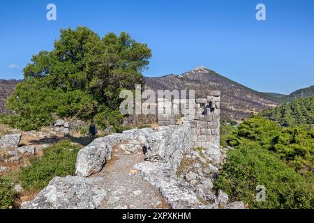 L'impressionnante forteresse d'Eleftheri, l'une des anciennes forteresses les mieux conservées de Grèce. Sa dernière phase de construction est au VIIe siècle après JC. Banque D'Images