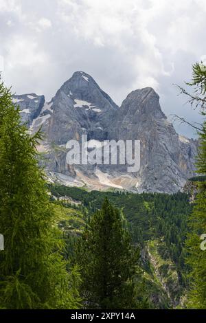 Montagne Marmolada - vue du lac Fedaia - Dolomites - Val di Fassa - Italie Banque D'Images