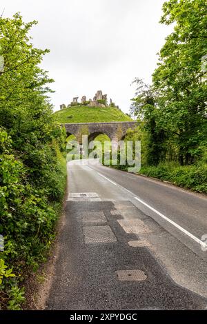 Château de Corfe, Dorset, Angleterre le château de Corfe est une fortification située au-dessus du village du même nom sur la péninsule de l'île de Purbeck dans l'Eng Banque D'Images