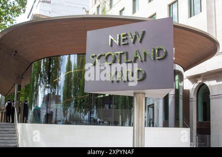 Londres, Angleterre, Royaume-Uni. 8 août 2024. Quartier général de la police britannique, New Scotland Yard. (Crédit image : © Tayfun Salci/ZUMA Press Wire) USAGE ÉDITORIAL SEULEMENT! Non destiné à UN USAGE commercial ! Crédit : ZUMA Press, Inc/Alamy Live News Banque D'Images