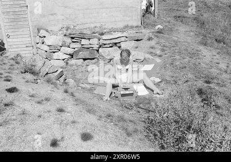 Current 34-9-1970 : sur les traces de la famille Flint. Un groupe de chercheurs mène des études environnementales approfondies sur Hardangervidda, et ils ont trouvé des traces de peuplement de l'âge de pierre. Photo : Ivar Aaserud / Aktuell / NTB ***PHOTO NON TRAITÉE*** ce texte d'image est traduit automatiquement ce texte d'image est traduit automatiquement Banque D'Images