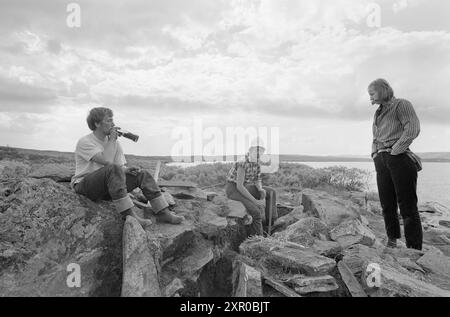 Current 34-9-1970 : sur les traces de la famille Flint. Un groupe de chercheurs mène des études environnementales approfondies sur Hardangervidda, et ils ont trouvé des traces de peuplement de l'âge de pierre. Photo : Ivar Aaserud / Aktuell / NTB ***PHOTO NON TRAITÉE*** ce texte d'image est traduit automatiquement ce texte d'image est traduit automatiquement Banque D'Images