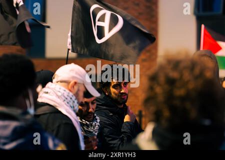 Marche pacifique antiraciste pour protéger Asylum Link à Liverpool le 7 août 2024 Banque D'Images