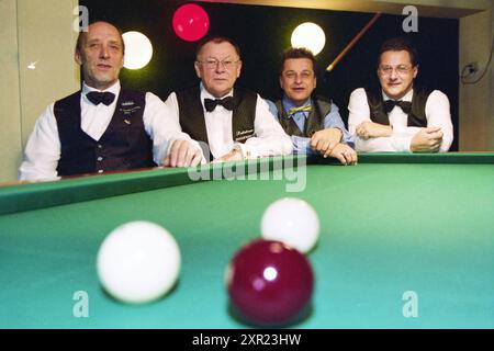 Billard, Haarlem, pays-Bas, 05-01-2002, Whizgle Dutch News : des images historiques sur mesure pour l'avenir. Explorez le passé néerlandais avec des perspectives modernes grâce à des images d'agences néerlandaises. Concilier les événements d'hier avec les perspectives de demain. Embarquez pour un voyage intemporel avec des histoires qui façonnent notre avenir. Banque D'Images