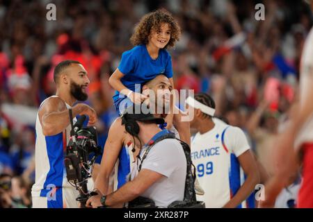 Paris, France. 08 août 2024. Lors du match de demi-finale masculin entre la France et l'Allemagne le treizième jour des Jeux Olympiques de Paris 2024 à Bercy Arena le 08 août 2024 à Paris, France. Photo de Nicolas Gouhier/ABACAPRESS. COM Credit : Abaca Press/Alamy Live News Banque D'Images