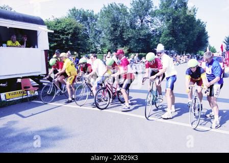 Contre la montre Mosquito round, 27-08-1999, Whizgle Dutch News : images historiques sur mesure pour l'avenir. Explorez le passé néerlandais avec des perspectives modernes grâce à des images d'agences néerlandaises. Concilier les événements d'hier avec les perspectives de demain. Embarquez pour un voyage intemporel avec des histoires qui façonnent notre avenir. Banque D'Images