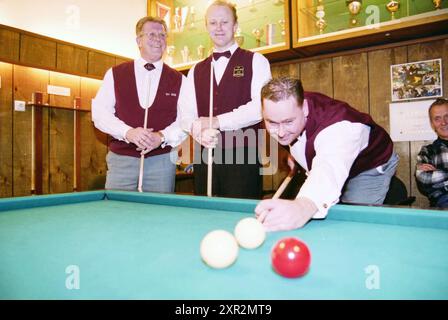 Billard, finalistes libre, 27-01-2001, Whizgle Dutch News : images historiques sur mesure pour l'avenir. Explorez le passé néerlandais avec des perspectives modernes grâce à des images d'agences néerlandaises. Concilier les événements d'hier avec les perspectives de demain. Embarquez pour un voyage intemporel avec des histoires qui façonnent notre avenir. Banque D'Images