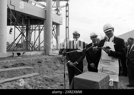 Signal de départ Felison terminal, IJmuiden, IJmuiden, pays-Bas, 16-09-1993, Whizgle Dutch News : des images historiques sur mesure pour l'avenir. Explorez le passé néerlandais avec des perspectives modernes grâce à des images d'agences néerlandaises. Concilier les événements d'hier avec les perspectives de demain. Embarquez pour un voyage intemporel avec des histoires qui façonnent notre avenir. Banque D'Images