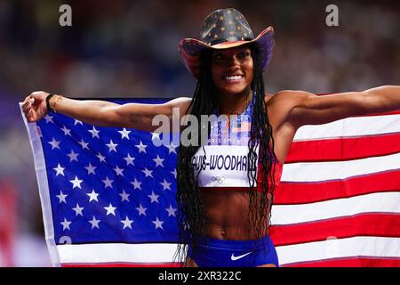 Paris, France, 8 août 2024. Tara Davis-Woodhall des États-Unis célèbre la victoire du saut en longueur féminin lors des Jeux Olympiques d’Athletics Paris 2024 au stade de France le 08 août 2024 à Paris, crédit : Pete Dovgan/Speed Media/Alamy Live News crédit : Pete Dovgan/Speed Media/Alamy Live News Banque D'Images