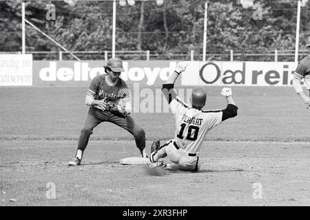 Pirates - Nicols, Baseball, 12-09-1987, Whizgle Dutch News : images historiques sur mesure pour l'avenir. Explorez le passé néerlandais avec des perspectives modernes grâce à des images d'agences néerlandaises. Concilier les événements d'hier avec les perspectives de demain. Embarquez pour un voyage intemporel avec des histoires qui façonnent notre avenir. Banque D'Images