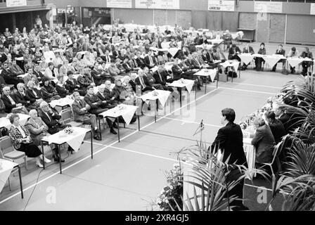 Réunion de la LTB avec le ministre Nijpels, LTB, 09-12-1987, Whizgle Dutch News : images historiques adaptées à l'avenir. Explorez le passé néerlandais avec des perspectives modernes grâce à des images d'agences néerlandaises. Concilier les événements d'hier avec les perspectives de demain. Embarquez pour un voyage intemporel avec des histoires qui façonnent notre avenir. Banque D'Images