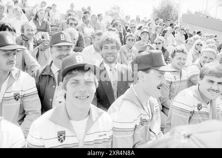 Tirs de joueurs entre l'équipe belge Edwin Waleveld, Championnats du monde de baseball 1986, 19-07-1986, Whizgle Dutch News : des images historiques sur mesure pour l'avenir. Explorez le passé néerlandais avec des perspectives modernes grâce à des images d'agences néerlandaises. Concilier les événements d'hier avec les perspectives de demain. Embarquez pour un voyage intemporel avec des histoires qui façonnent notre avenir. Banque D'Images