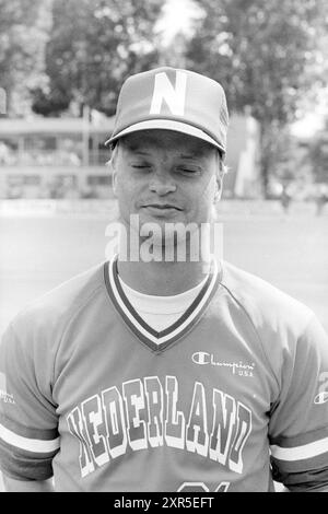 Portraits de joueurs néerlandais. Équipe de baseball Coupe du monde, Championnat du monde de baseball 1986, 12-07-1986, Whizgle Dutch News : images historiques adaptées pour l'avenir. Explorez le passé néerlandais avec des perspectives modernes grâce à des images d'agences néerlandaises. Concilier les événements d'hier avec les perspectives de demain. Embarquez pour un voyage intemporel avec des histoires qui façonnent notre avenir. Banque D'Images