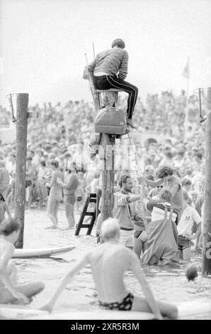 Concours de Pole sitting, Whizgle Dutch News : des images historiques sur mesure pour l'avenir. Explorez le passé néerlandais avec des perspectives modernes grâce à des images d'agences néerlandaises. Concilier les événements d'hier avec les perspectives de demain. Embarquez pour un voyage intemporel avec des histoires qui façonnent notre avenir. Banque D'Images