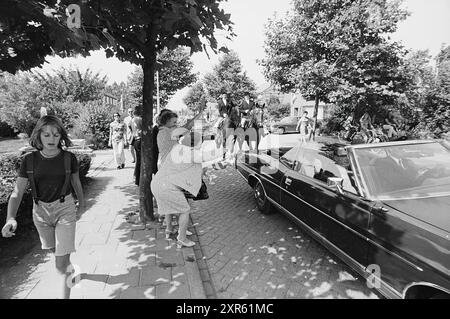 Princesse Beatrix à Nieuw-Vennep, réceptions royales et visites royales, 23-08-1973, Whizgle Dutch News : images historiques sur mesure pour l'avenir. Explorez le passé néerlandais avec des perspectives modernes grâce à des images d'agences néerlandaises. Concilier les événements d'hier avec les perspectives de demain. Embarquez pour un voyage intemporel avec des histoires qui façonnent notre avenir. Banque D'Images
