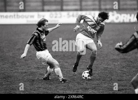 Football, RCH - Ripperda, 09-11-1996, Whizgle Dutch News : des images historiques sur mesure pour l'avenir. Explorez le passé néerlandais avec des perspectives modernes grâce à des images d'agences néerlandaises. Concilier les événements d'hier avec les perspectives de demain. Embarquez pour un voyage intemporel avec des histoires qui façonnent notre avenir. Banque D'Images