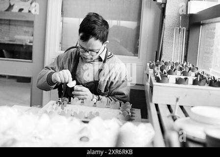 De Brink Candle Factory, 07-04-1994, Whizgle Dutch News : images historiques sur mesure pour l'avenir. Explorez le passé néerlandais avec des perspectives modernes grâce à des images d'agences néerlandaises. Concilier les événements d'hier avec les perspectives de demain. Embarquez pour un voyage intemporel avec des histoires qui façonnent notre avenir. Banque D'Images