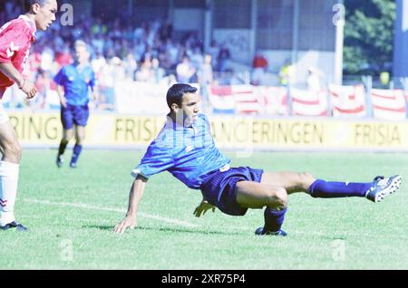 AZ - Telstar, 19-08-1995, Whizgle Dutch News : des images historiques sur mesure pour l'avenir. Explorez le passé néerlandais avec des perspectives modernes grâce à des images d'agences néerlandaises. Concilier les événements d'hier avec les perspectives de demain. Embarquez pour un voyage intemporel avec des histoires qui façonnent notre avenir. Banque D'Images