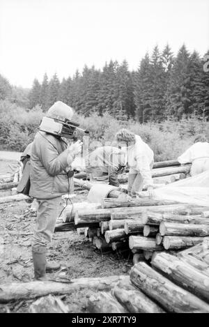 Survival tour belge. Ardennes, Survival Tour, 30-06-1985, Whizgle Dutch News : des images historiques sur mesure pour l'avenir. Explorez le passé néerlandais avec des perspectives modernes grâce à des images d'agences néerlandaises. Concilier les événements d'hier avec les perspectives de demain. Embarquez pour un voyage intemporel avec des histoires qui façonnent notre avenir. Banque D'Images