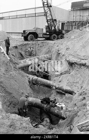 Haarlem Water Company, Water Supply, 24-03-1970, Whizgle Dutch News : images historiques adaptées à l'avenir. Explorez le passé néerlandais avec des perspectives modernes grâce à des images d'agences néerlandaises. Concilier les événements d'hier avec les perspectives de demain. Embarquez pour un voyage intemporel avec des histoires qui façonnent notre avenir. Banque D'Images