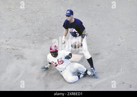 Final Cuba - USA, 12-08-2000, Whizgle Dutch News : des images historiques sur mesure pour l'avenir. Explorez le passé néerlandais avec des perspectives modernes grâce à des images d'agences néerlandaises. Concilier les événements d'hier avec les perspectives de demain. Embarquez pour un voyage intemporel avec des histoires qui façonnent notre avenir. Banque D'Images