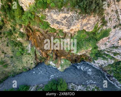 Vue aérienne des gorges de Collegats et de la formation rocheuse de L'Argenteria (Pallars Sobirà, Lleida, Catalogne, Espagne, Pyrénées) Banque D'Images