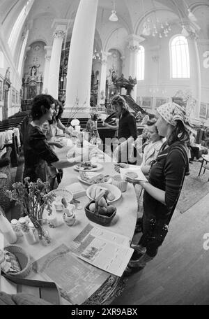 Intérieur de l'église Moïse et Aaron, Amsterdam, Waterlooplein, pays-Bas, 28-07-1971, Whizgle Dutch News : des images historiques sur mesure pour l'avenir. Explorez le passé néerlandais avec des perspectives modernes grâce à des images d'agences néerlandaises. Concilier les événements d'hier avec les perspectives de demain. Embarquez pour un voyage intemporel avec des histoires qui façonnent notre avenir. Banque D'Images